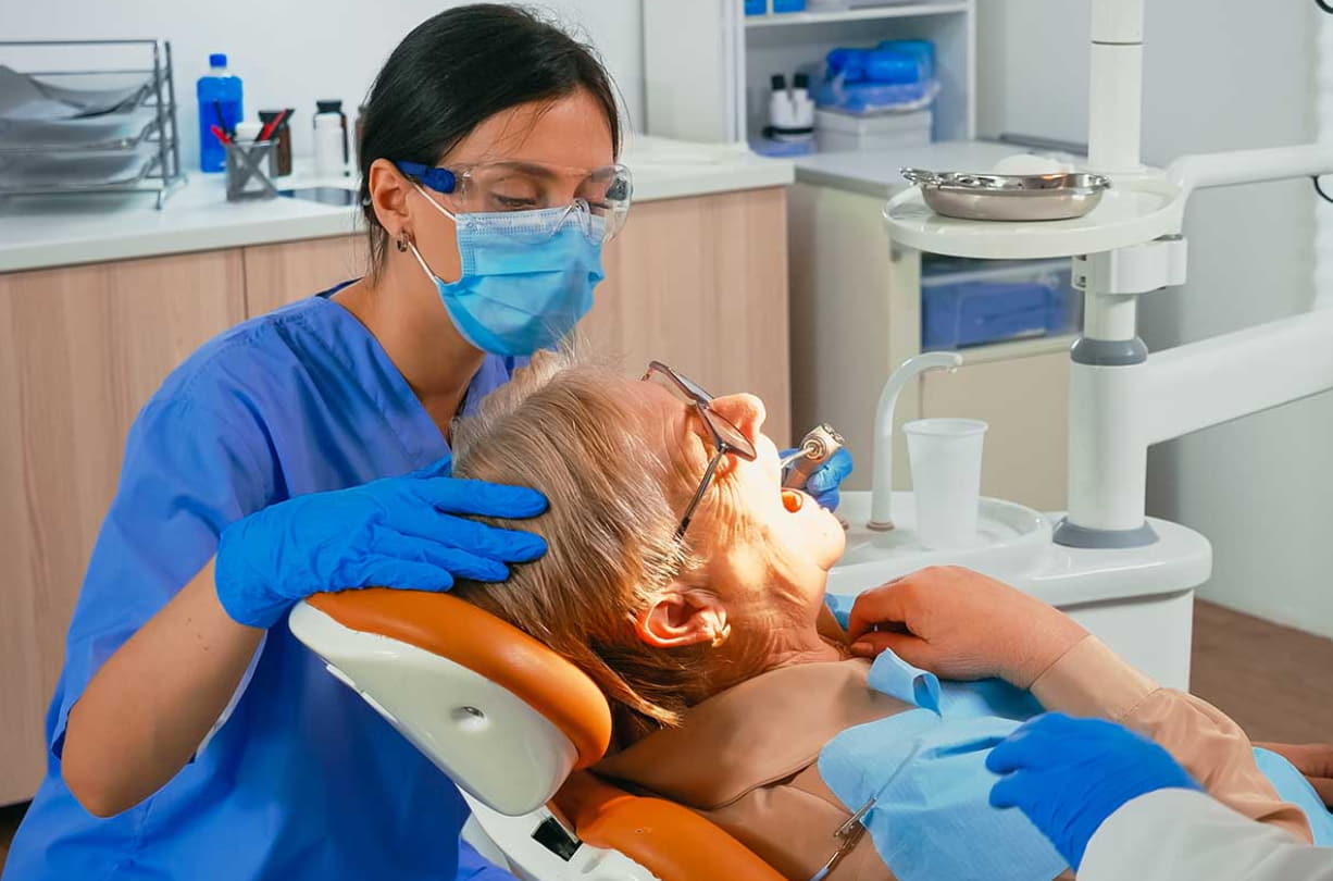Newcastle dental emergency